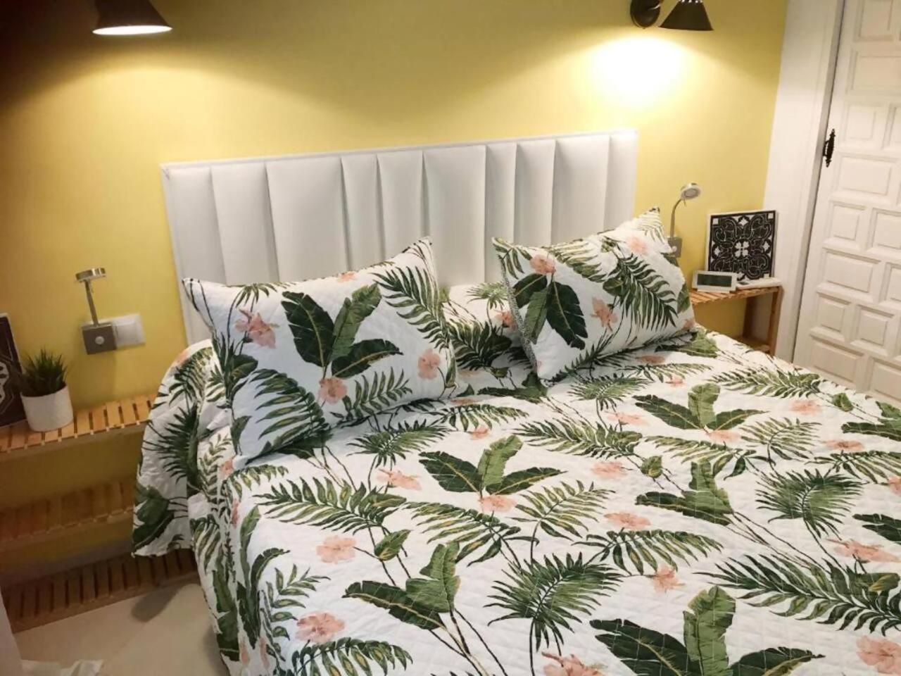 Apartamento El Nido Torre Del Mar Luaran gambar