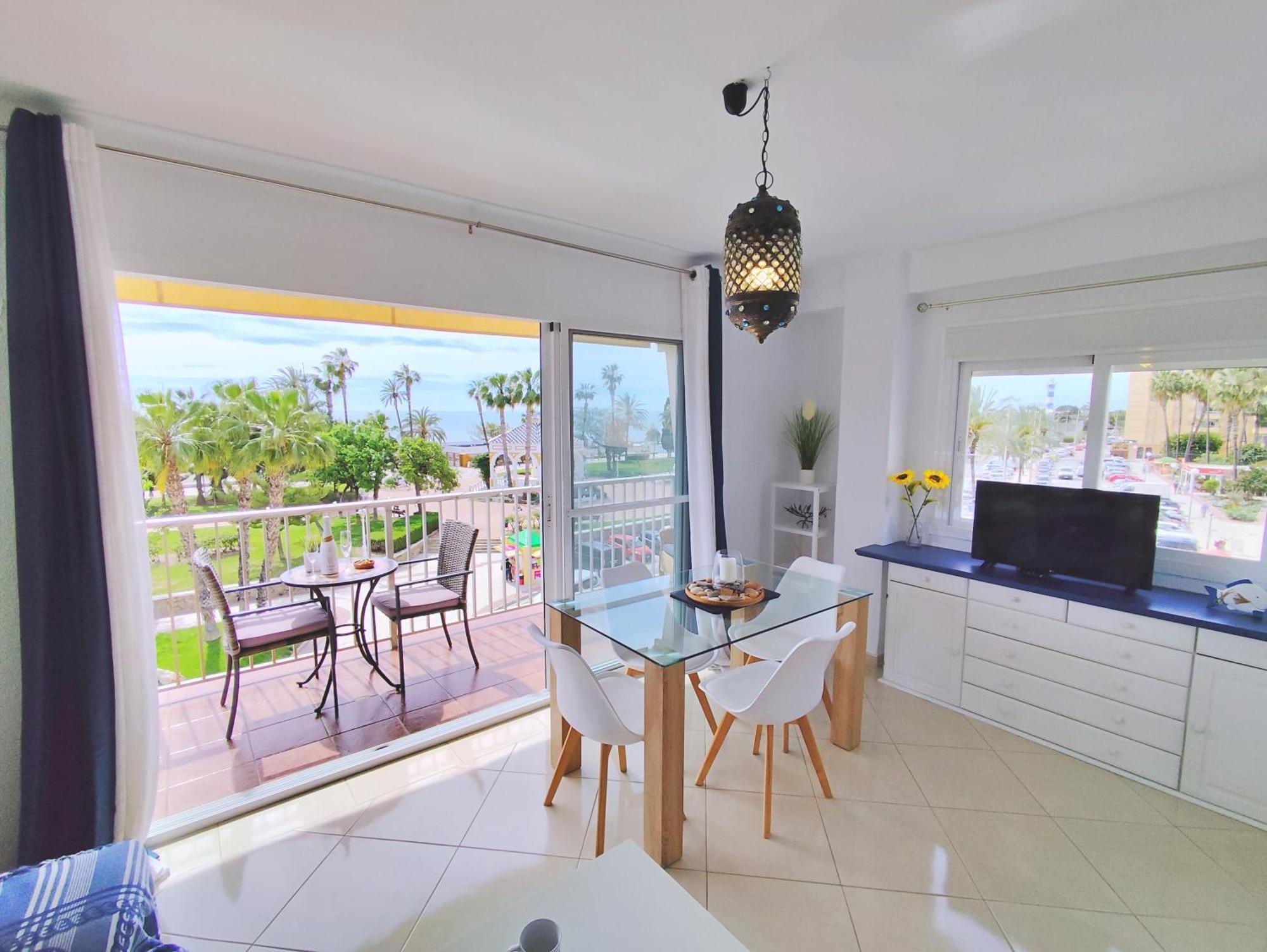 Apartamento El Nido Torre Del Mar Luaran gambar